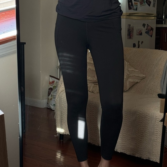 UNIQLO AIRISM UV PROTECTION POCKETED SOFT LEGGINGS / Size S - Picture 2 of 4